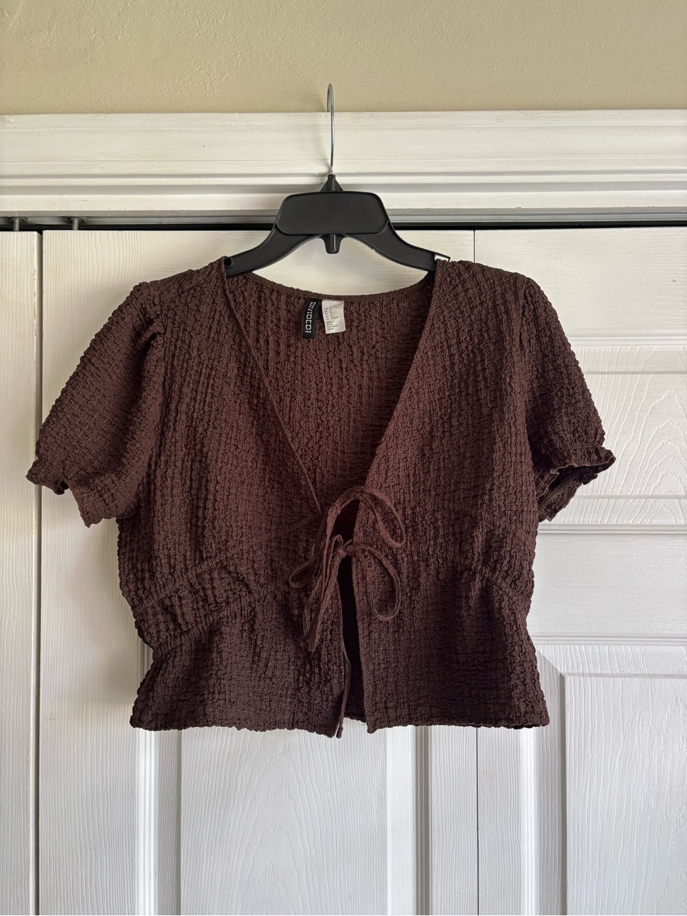 H&M Chocolate Brown Textured Tie-Front Crop Top